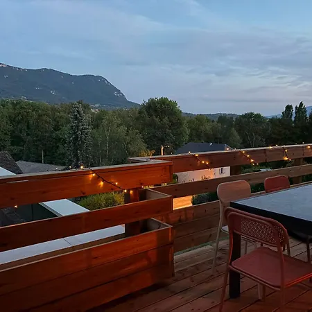 La D'aix - Entre Lacs Et Montagne - Jacuzzi * Saint-Ours (Rhone-Alpes)